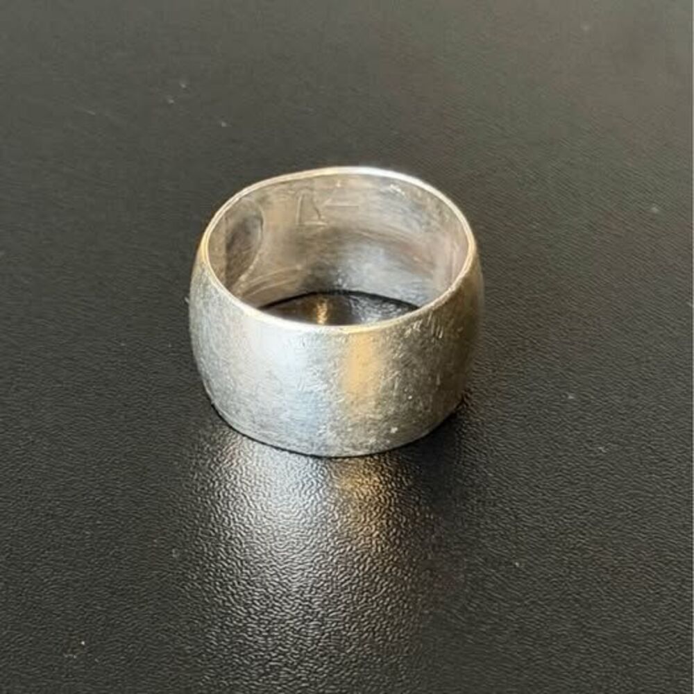 Men’s Bold Wide Cigar Band Size 10